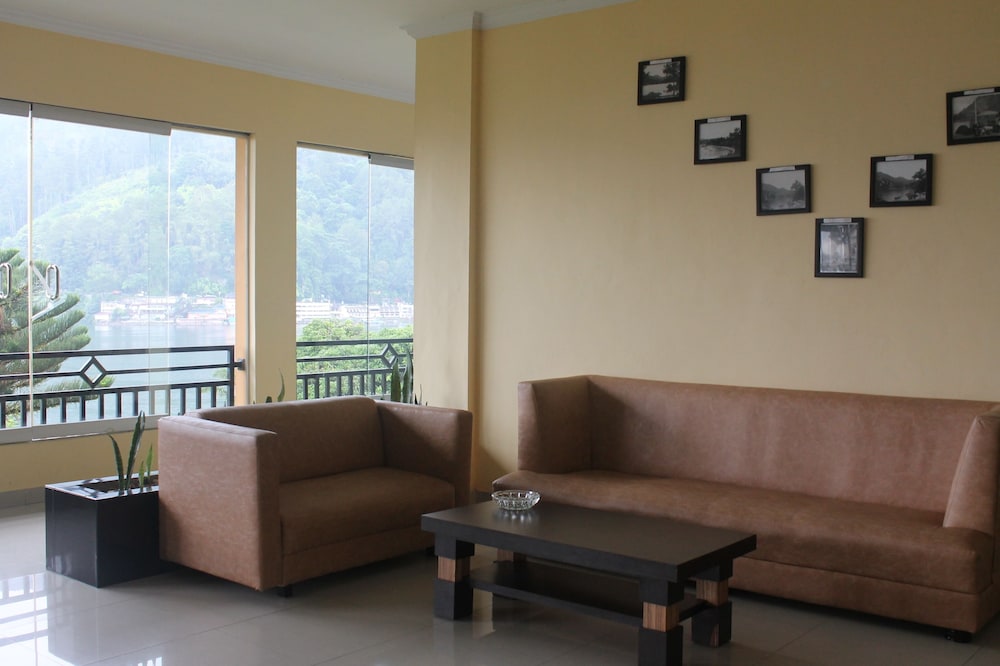 Khas Parapat — Parapat — photo 3