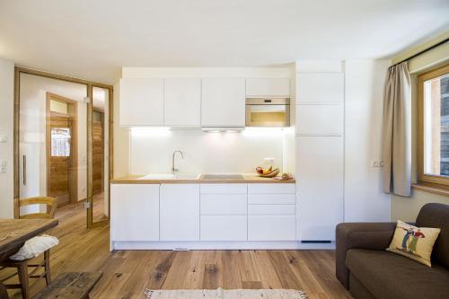 Chalet Da Mont — 4-Star Luxury Hotel in Selva, Italy