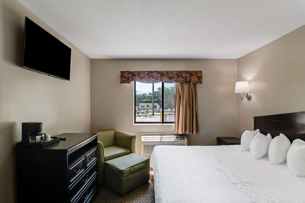 Americas Best Value Inn Torrington CT - photo 22