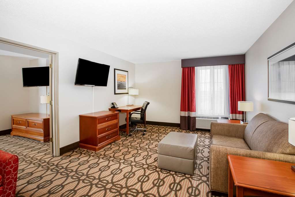 La Quinta Inn & Suites by Wyndham North Platte - photo 24