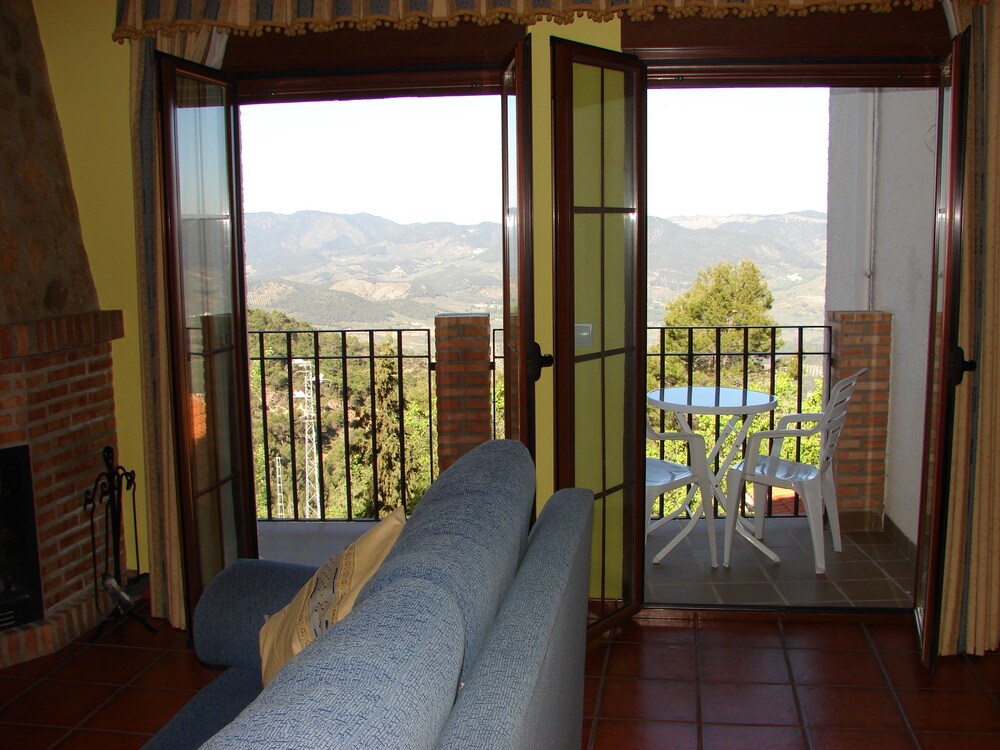 Apartamentos Sierra de Segura — 4-Star Luxury Hotel in Segura De La Sierra, Spain