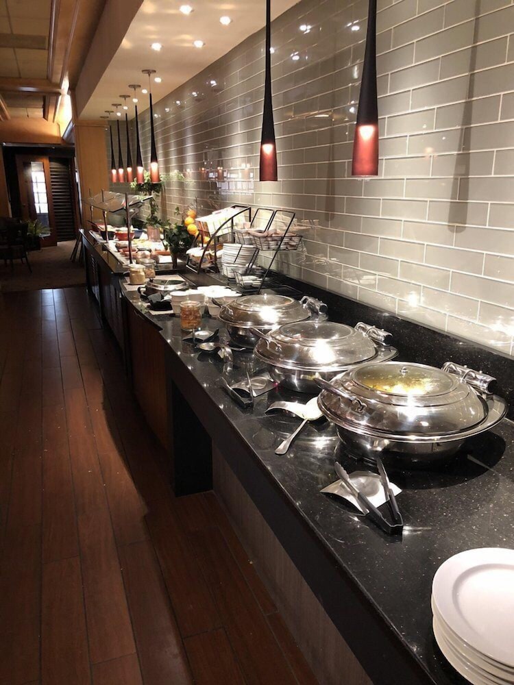 DoubleTree by Hilton Akron Fairlawn - photo 18