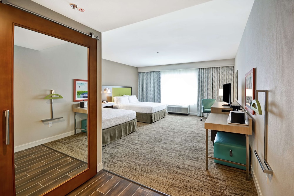 Hampton Inn & Suites Grants Pass - photo 13