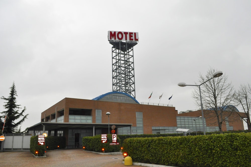 Hotel Motel 2 — hotel in Castel San Giovanni