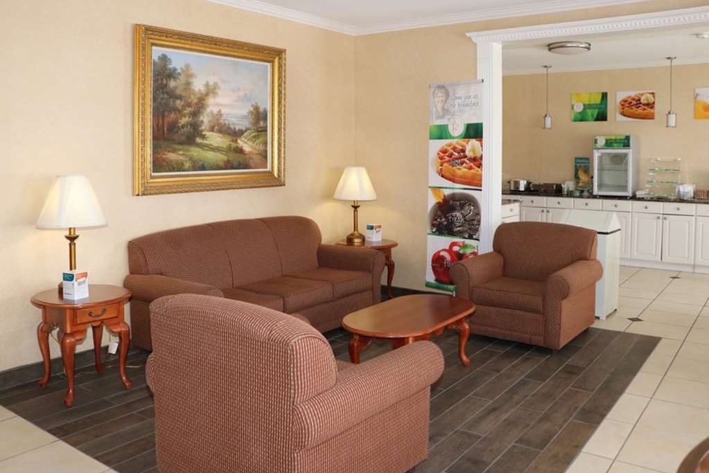 Quality Inn Evansville Eastland Area - photo 3