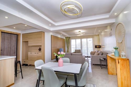 Stylish 3 Bedroomed City Apartment