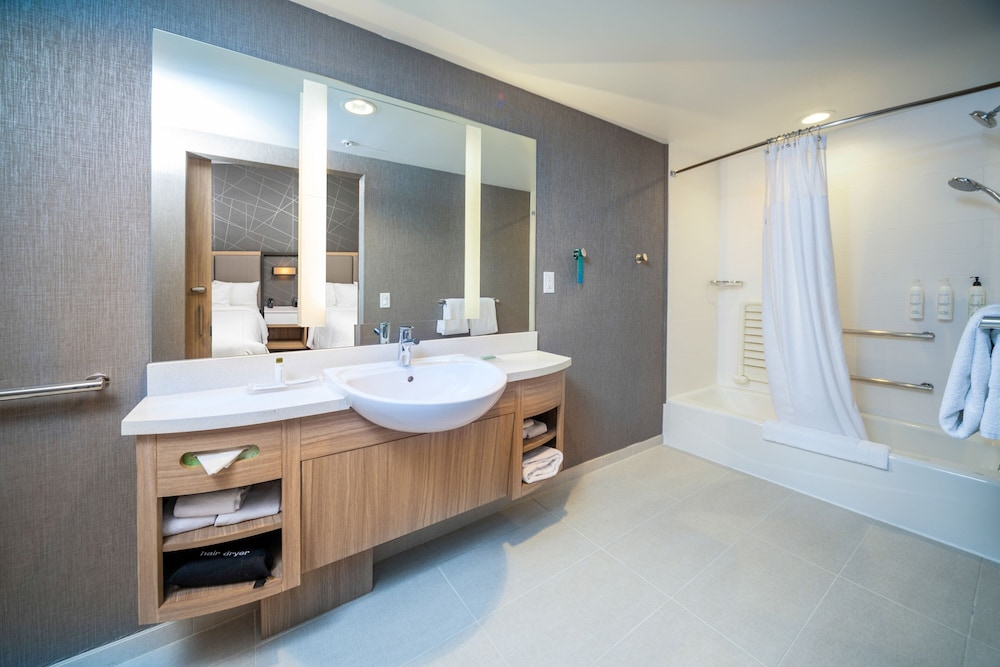 SpringHill Suites by Marriott Kenosha - photo 35