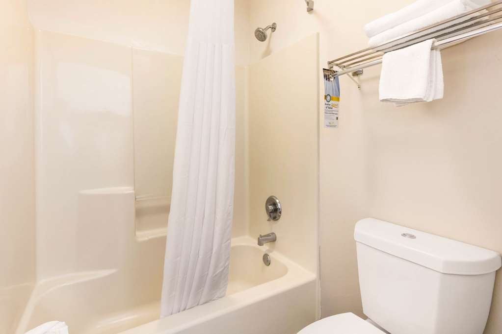 Quality Inn Trussville I 59 exit 141 - photo 24