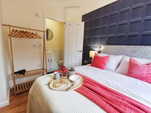 Fivehill 4 Bedrooms Apartments 6 beds 4 Showers Free Parking — 4-Star Luxury Hotel in Sheffield, United Kingdom
