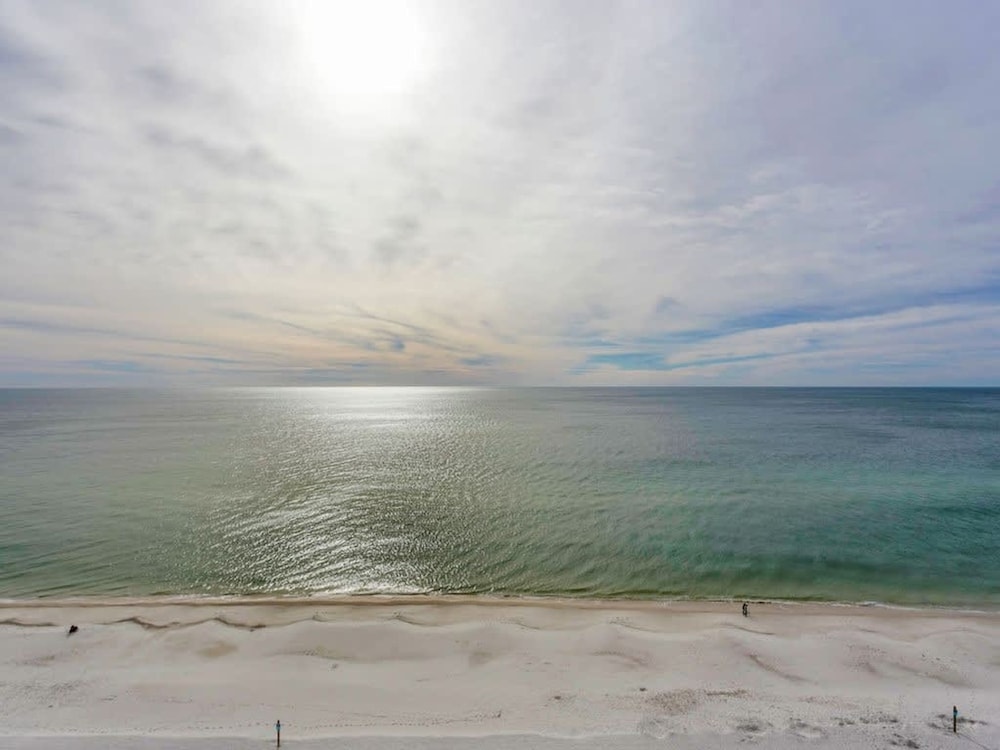 Gulf Tower 12A Direct Gulf front 2 2 Sleeps 6 - photo 22