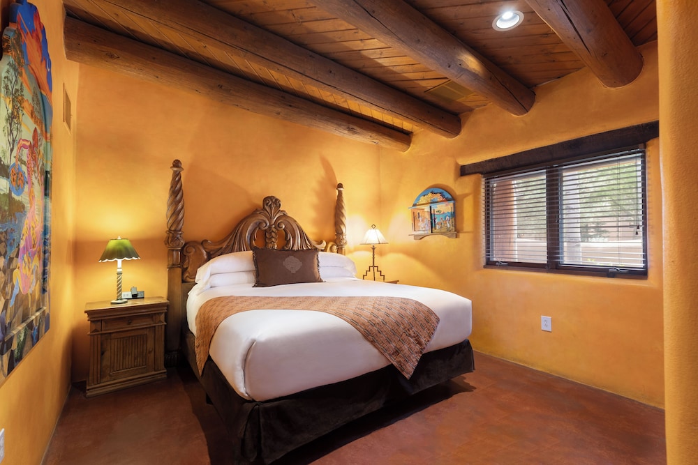 El Monte Sagrado Living Resort & Spa - photo 17