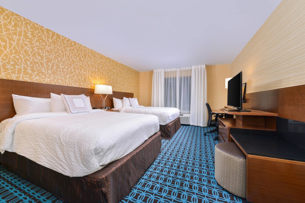 Fairfield Inn & Suites by Marriott Coralville - photo 14