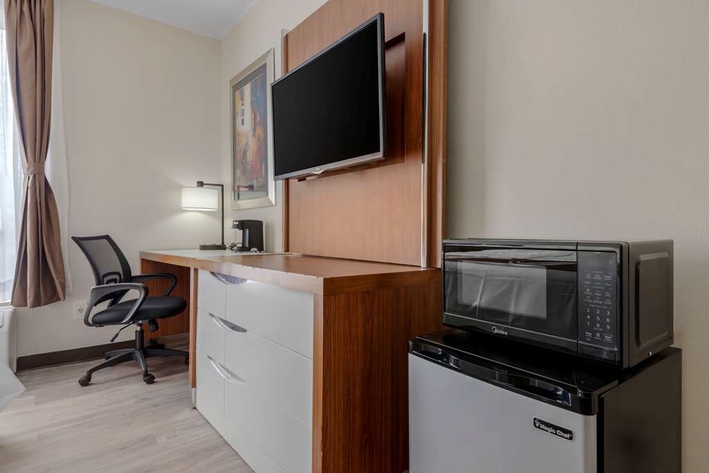 Quality Inn & Suites New Hartford Utica - photo 13