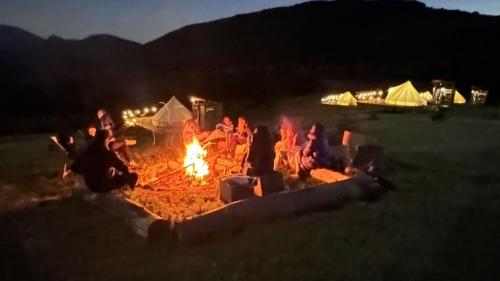 The Hunters Glamping pet-friendly hotel Ciudanovita