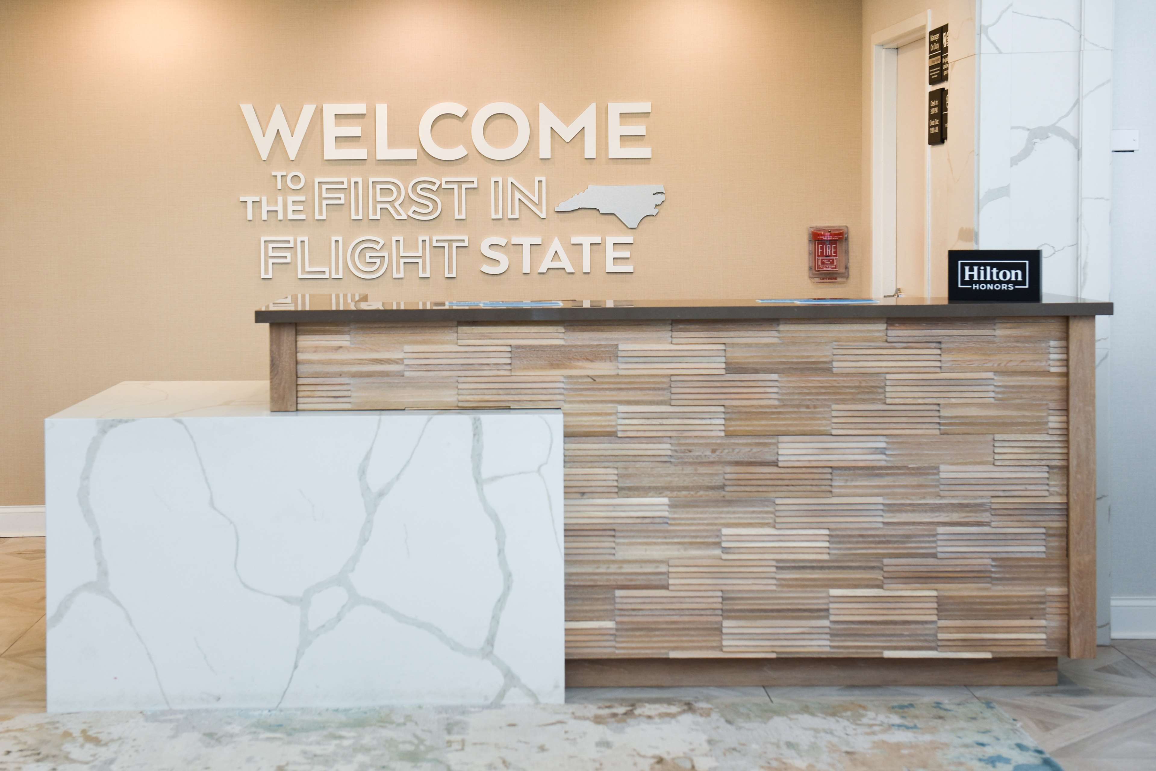 Hampton Inn & Suites Charlotte SouthPark at Phillips Place - photo 7