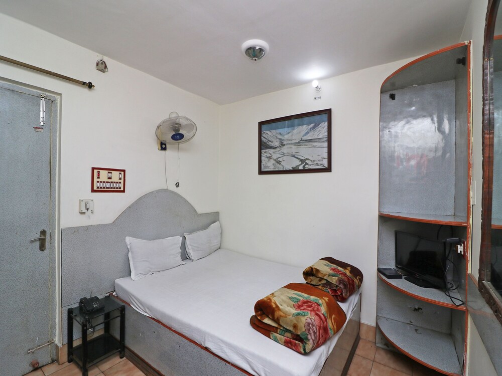 Spot On 37503 Hotel Akash — Patna