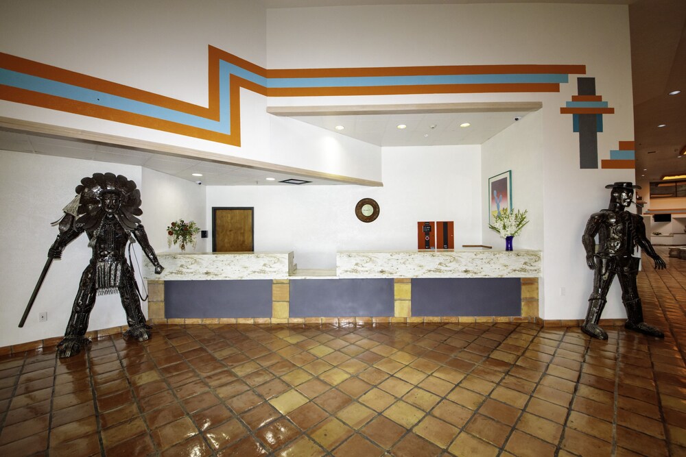 Howard Johnson by Wyndham Gallup - photo 3