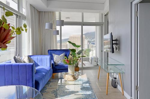 Sophia Sunny Corner Apt 180 Ocean City & Mountain Views — 4-Star Luxury Hotel in Cape Town, South Africa