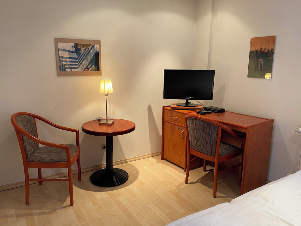 Passage 84 Hotel & Café — Heilbad Heiligenstadt — photo 4