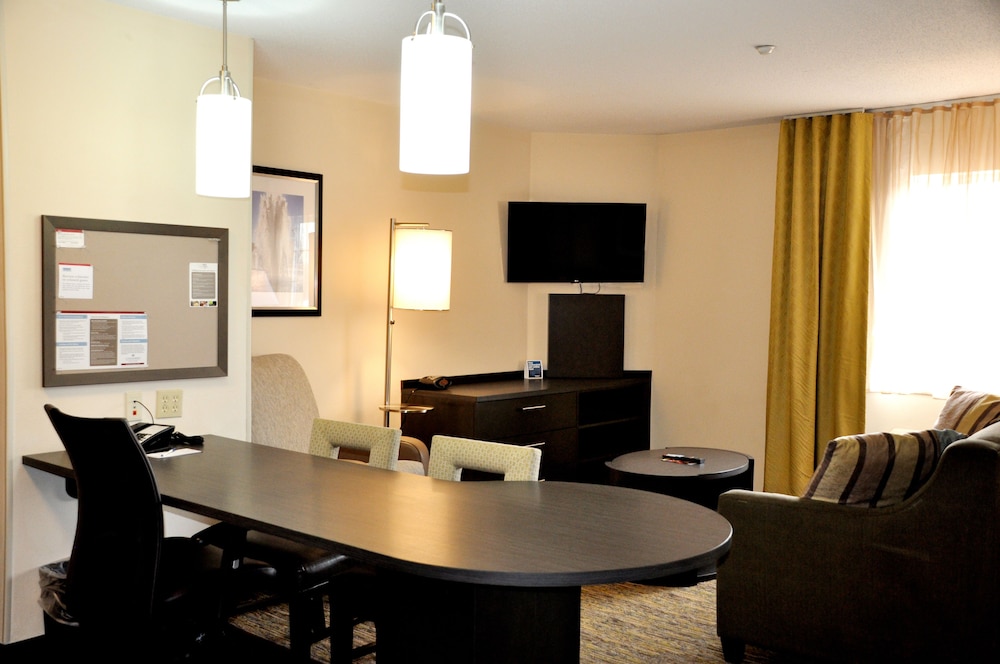 Candlewood Suites Washington Dulles Sterling by IHG - photo 8