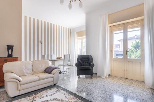 Casa Eleonora con parcheggio — 4-Star Luxury Hotel in Oristano, Italy