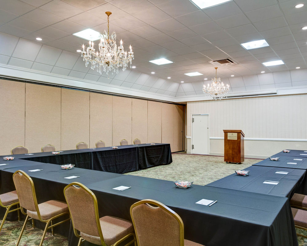 Clarion Inn & Suites Conference Center - photo 17