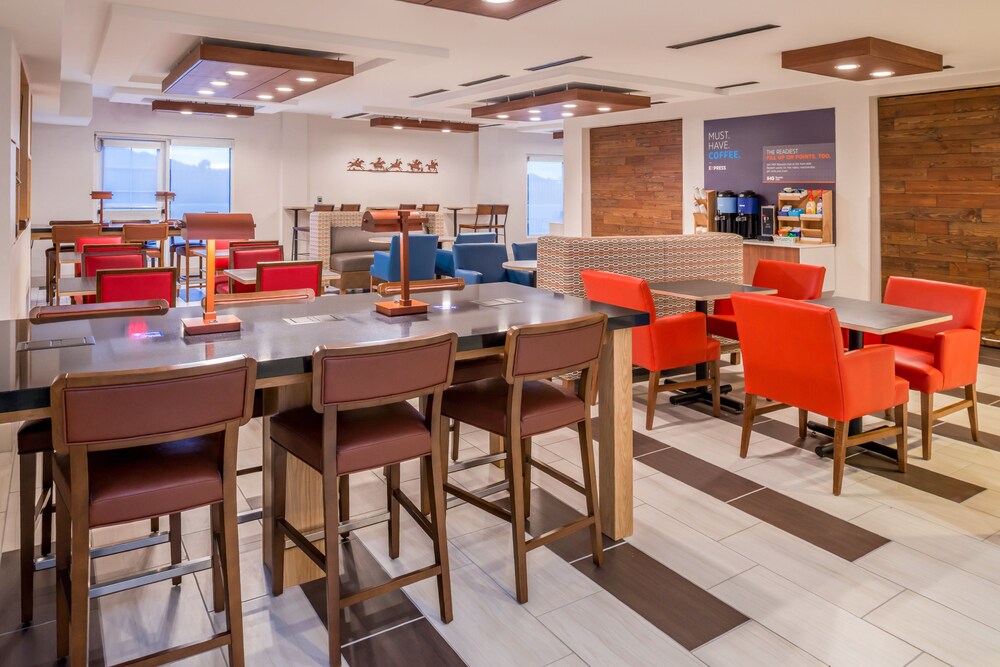 Holiday Inn Express Sierra Vista by IHG - photo 36