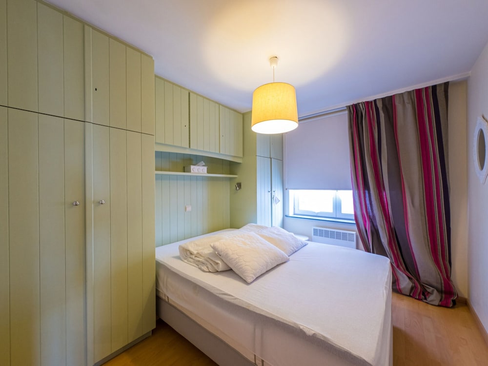 Quiet Apartment With Sunny Terrace — 4-Star Luxury Hotel in Middelkerke, Belgium