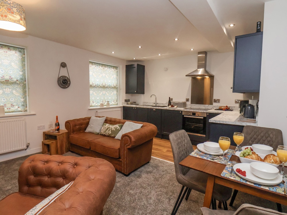 Stowaway Cottage — 4-Star Luxury Hotel in Whitby, United Kingdom