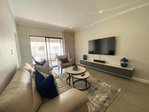 Beautiful 2 bed 2 baths apartment — 4-Star Luxury Hotel in Johannesburg, South Africa