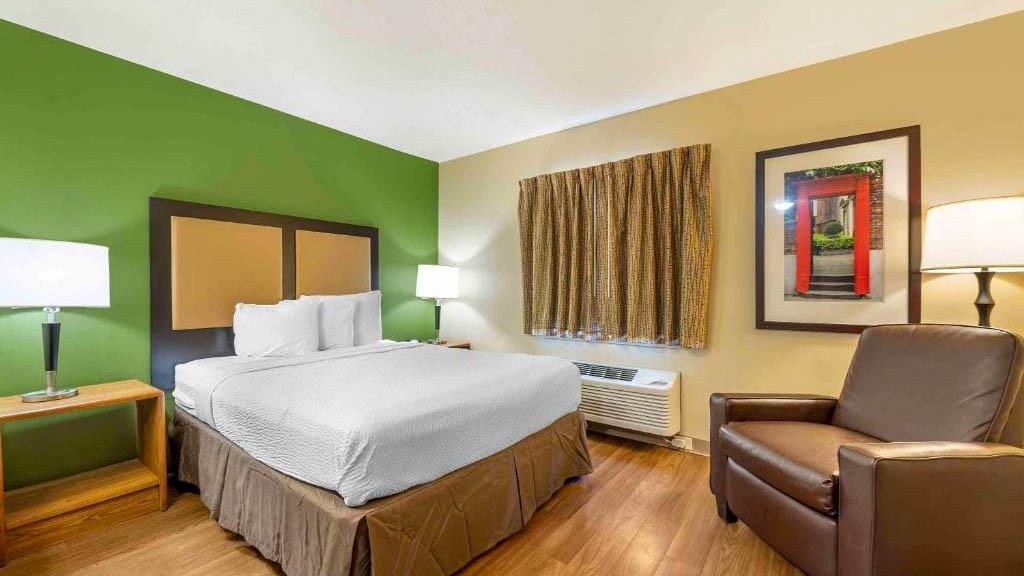 Studio 6 Extended Stay Indianapolis IN North Carmel - photo 7