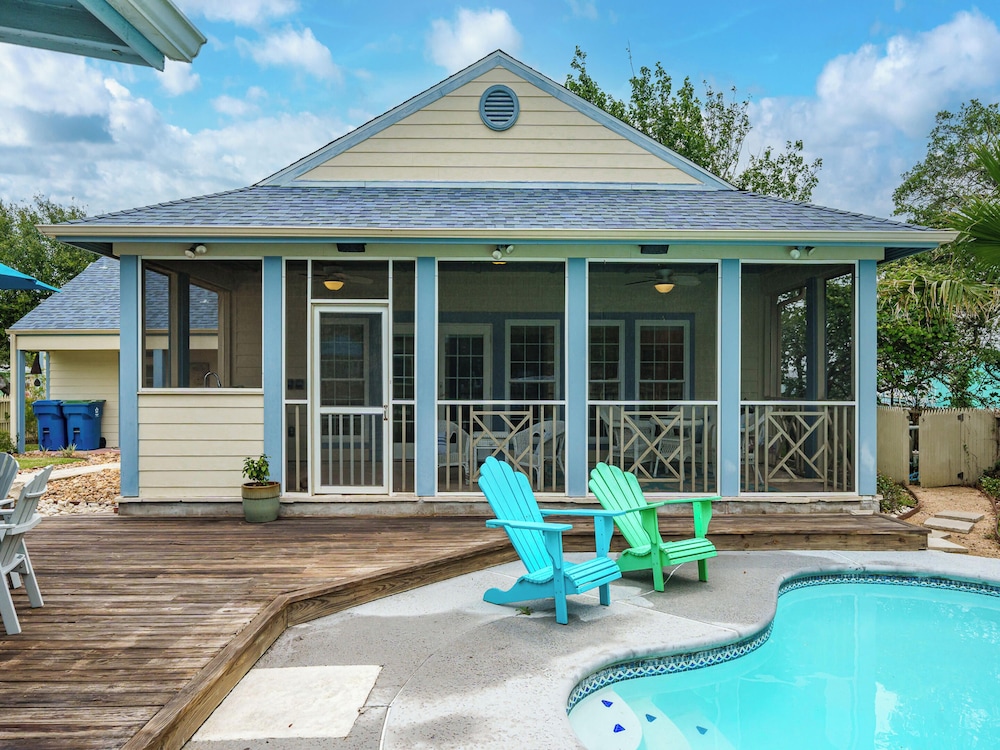 Magnolia Cottage — 4-Star Luxury Hotel in Rockport, United States
