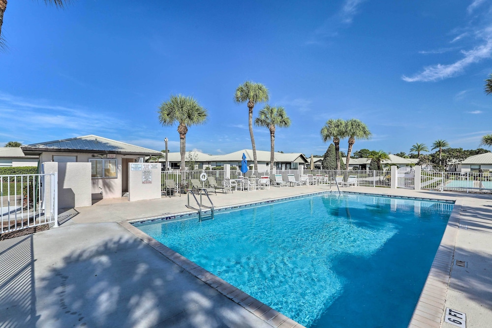 Pool Access Screened Porch: Sebring Resort Home - photo 11