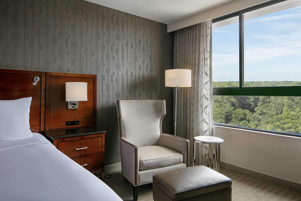 Sonesta Charlotte Lower South End - photo 22