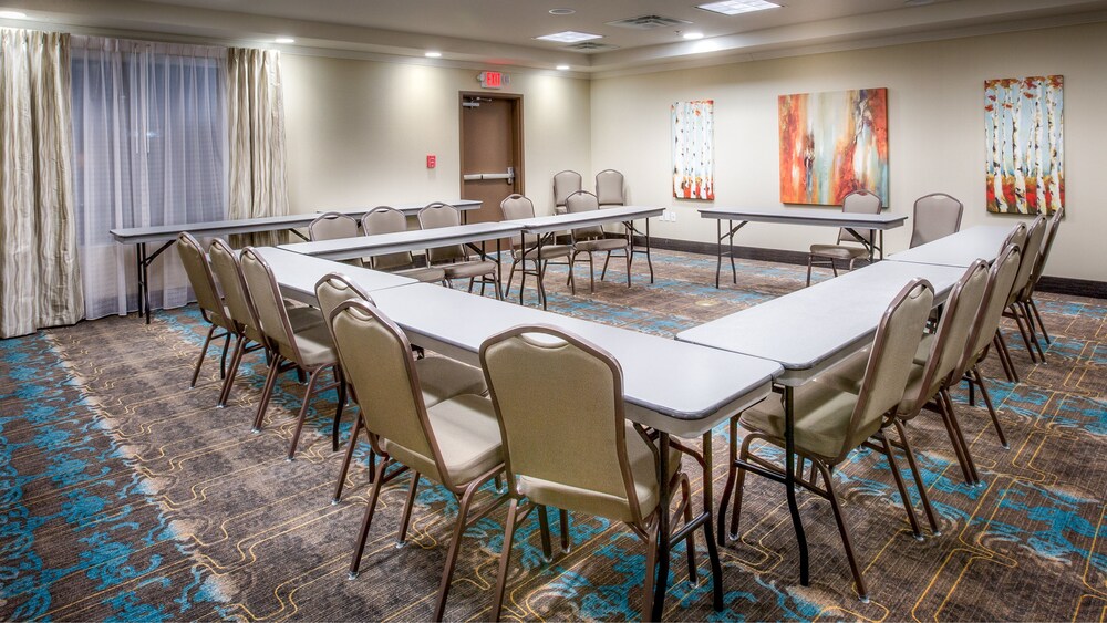 Holiday Inn Express Wichita South by IHG - photo 39
