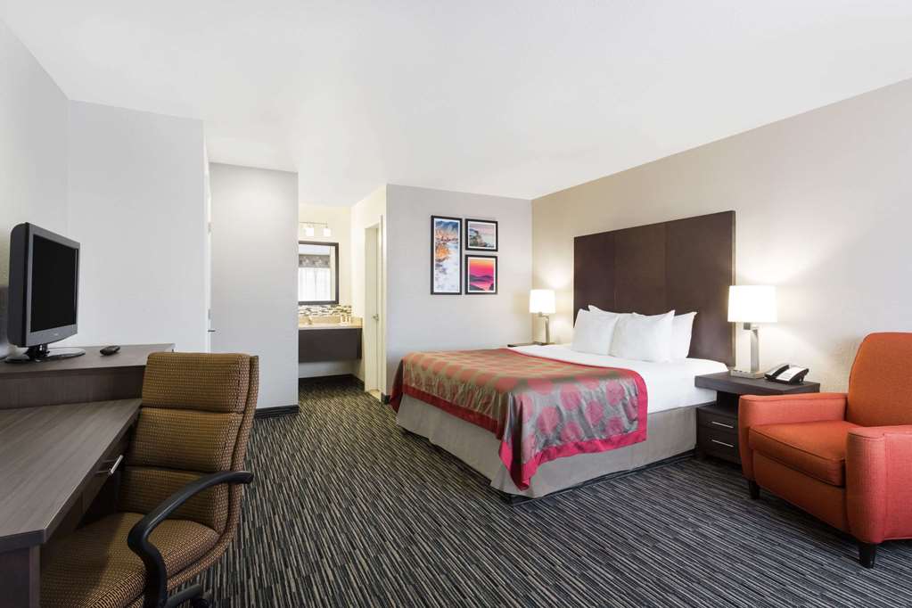 Ramada by Wyndham Monterey - photo 16