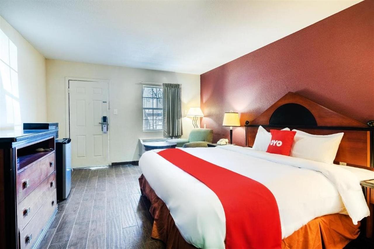 Deluxe Inn Blytheville - photo 47