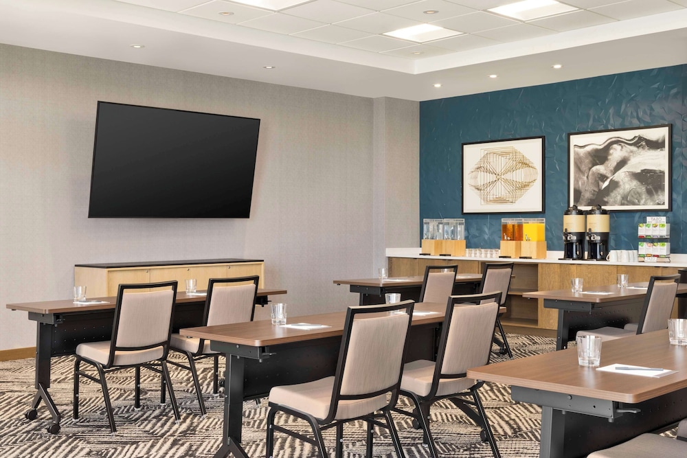 Hyatt Place Columbus Polaris - photo 35