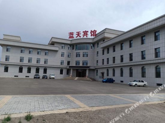 White city blue sky hotel — hotel in Kaitong