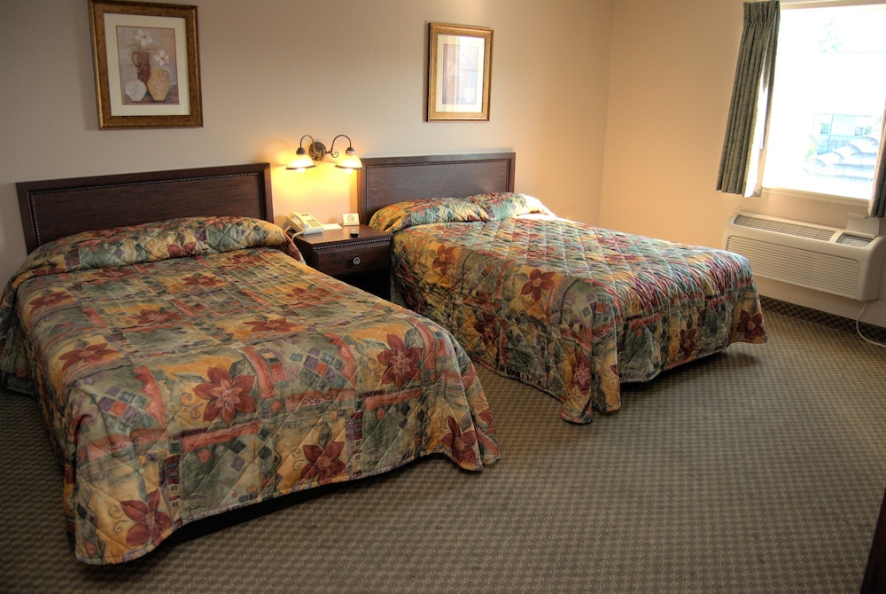 Commodore Resort - photo 13