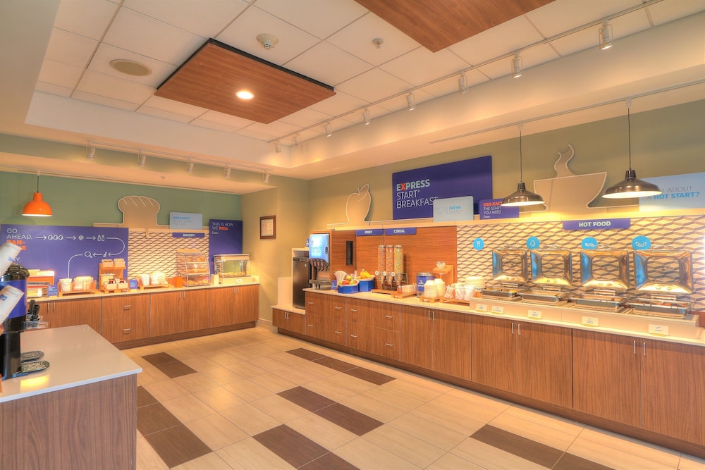 Holiday Inn Express Hotel & Suites Mobile Saraland by IHG - photo 65