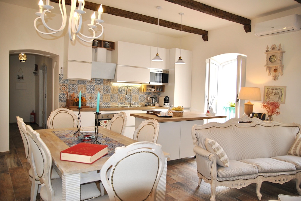 B&b Casa Gioconda — 4-Star Luxury Hotel in Gaeta, Italy