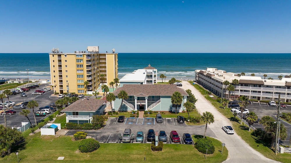 Coastal Waters Inn - photo 177