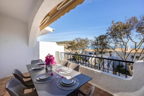 Casa Jóia — 4-Star Luxury Hotel in Luz, Portugal