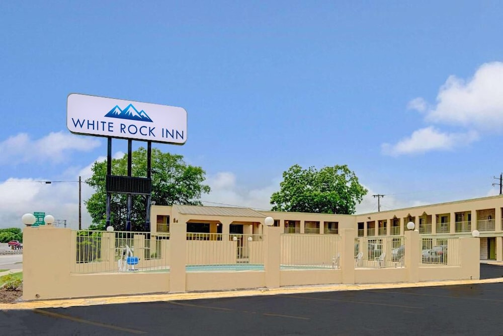 White Rock Inn in San Marcos, United States