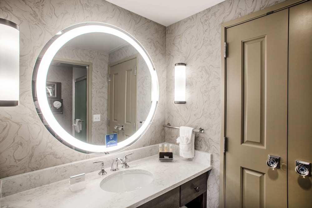 Homewood Suites by Hilton Salina Downtown - photo 25
