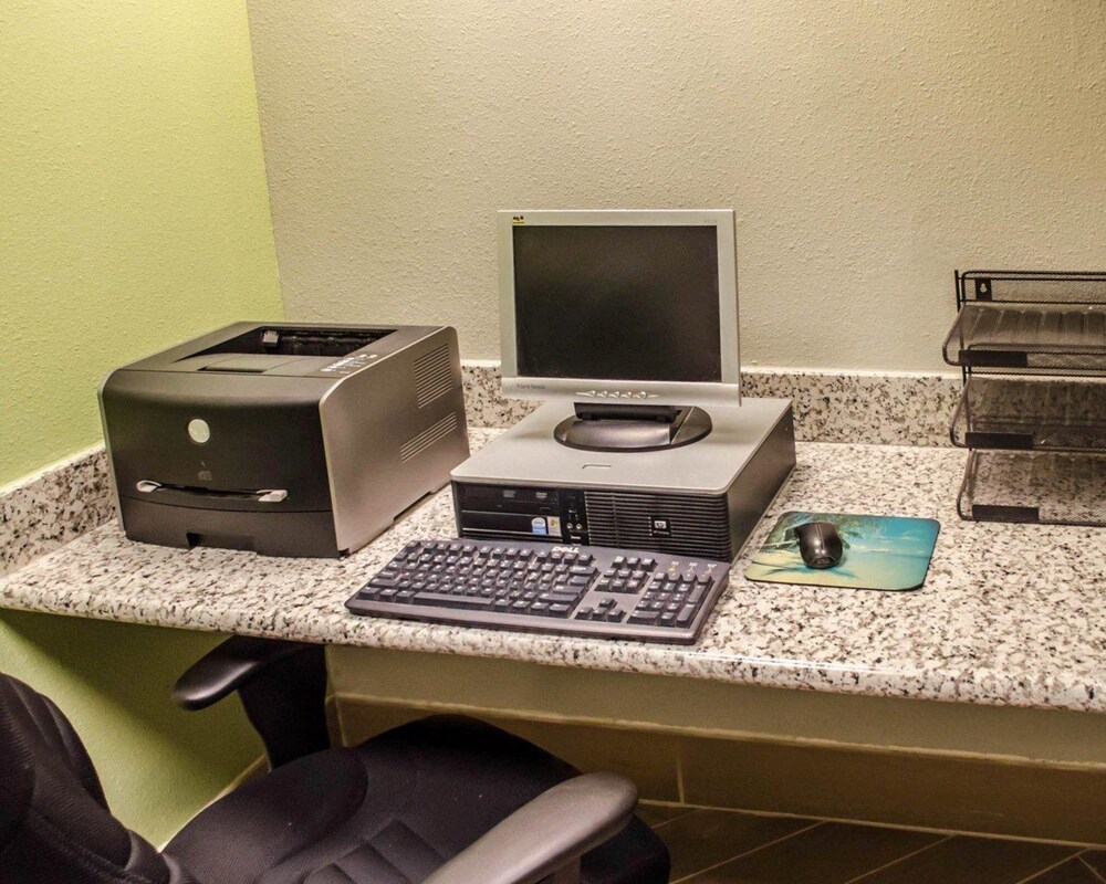 Days Inn by Wyndham Eglin AFB - photo 35