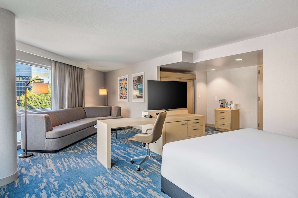 DoubleTree by Hilton LAX El Segundo - photo 21