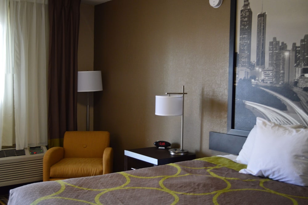 Super 8 by Wyndham Stockbridge - photo 9