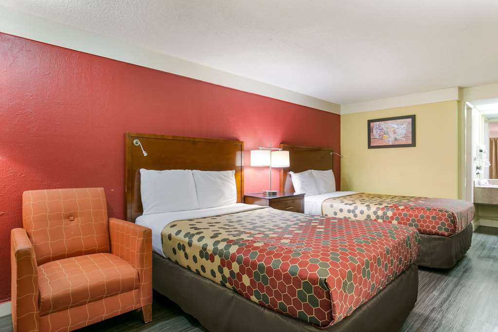 Econo Lodge Frederick I 70 - photo 13